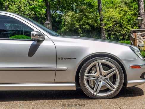 Used 2005 Mercedes-Benz E 55 AMG Sedan image 11