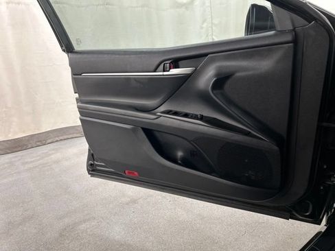 Used 2024 Toyota Camry SE FWD image 20