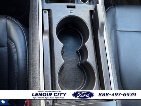 Used 2016 Lincoln MKZ image 28