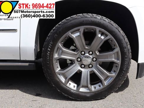 Used 2016 GMC Yukon XL Denali w/ Open Road Package AWD/4WD image 29