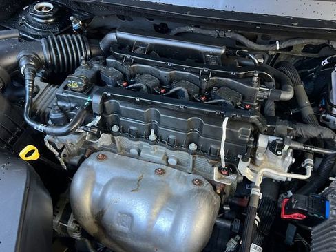 Used 2019 Jeep Cherokee Latitude w/ Cold Weather Group image 32