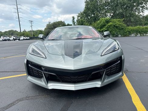Used 2024 Chevrolet Corvette Z06 RWD image 23