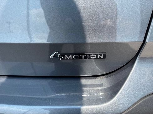 Used 2025 Volkswagen Taos SE AWD/4WD image 20