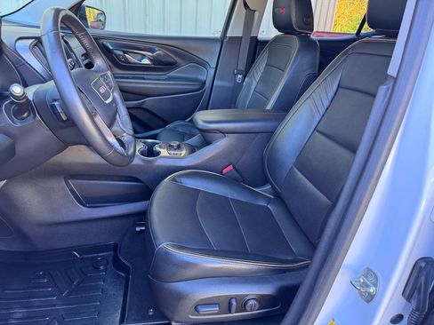 Used 2022 GMC Terrain AT4 w/ Infotainment Package II image 10