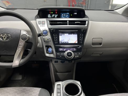 Used 2016 Toyota Prius V Three image 29