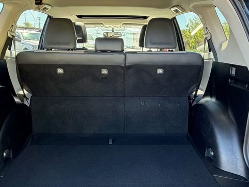 Used 2013 Toyota RAV4 Limited AWD/4WD image 18