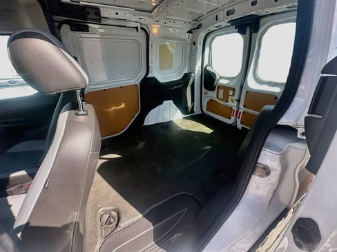 Used 2018 Ford Transit Connect XL FWD image 19