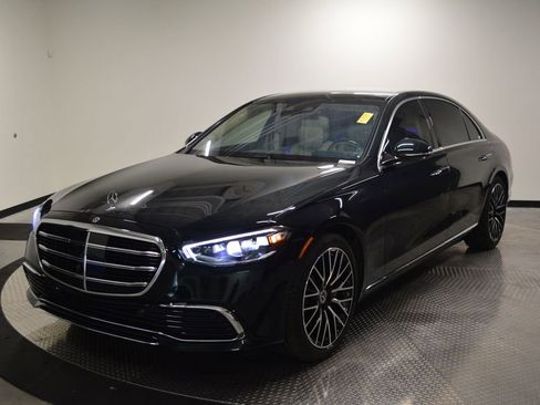 Used 2026 Mercedes-Benz S 500 4MATIC image 1