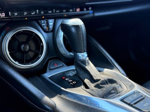 Used 2017 Chevrolet Camaro SS RWD image 21
