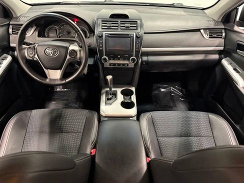 Used 2012 Toyota Camry SE FWD image 30
