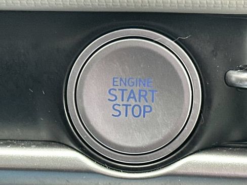 Used 2025 Hyundai Tucson SE AWD/4WD image 32