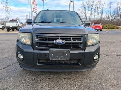 Used 2011 Ford Escape XLT w/ 201A Rapid Spec Order Code image 2