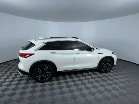 Used 2021 INFINITI QX50 Luxe w/ Appearance Package AWD/4WD image 9