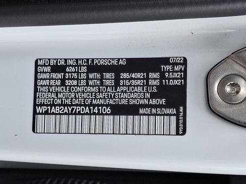 Used 2023 Porsche Cayenne S image 28