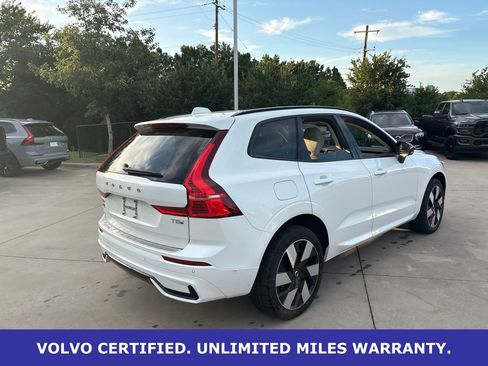 Certified 2025 Volvo XC60 T8 Plus w/ Protection Package Premier AWD/4WD image 5