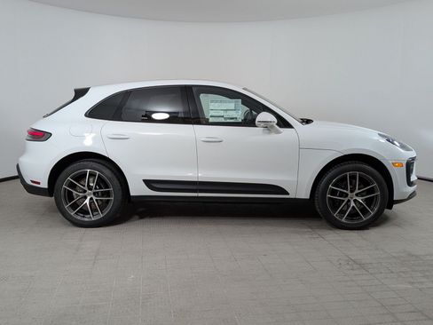 New 2026 Porsche Macan AWD/4WD image 19