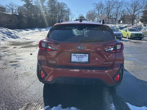 Used 2024 Subaru Crosstrek 2.0i Premium image 4