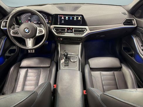 Used 2020 BMW 330i Sedan w/ M Sport Package image 16