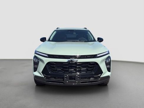 New 2026 Chevrolet Trax ACTIV FWD image 2