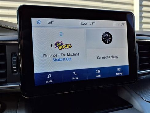 Used 2023 Ford Explorer XLT w/ Equipment Group 202A image 21