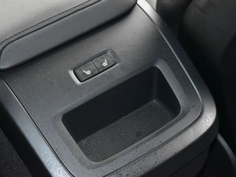 Used 2024 Volvo XC60 B5 Plus image 32