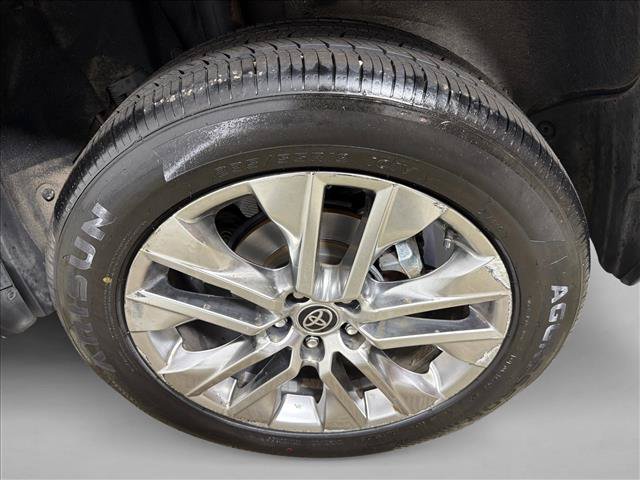 Used 2021 Toyota RAV4 Limited FWD image 22