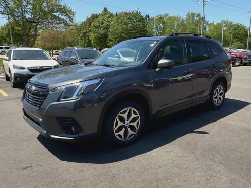 Certified 2023 Subaru Forester Premium AWD/4WD image 4