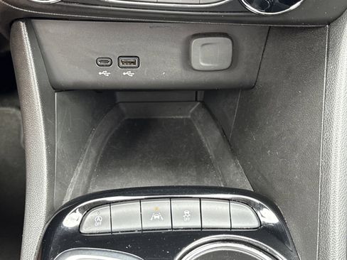 Used 2024 Buick Encore GX Preferred FWD image 24