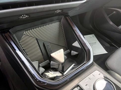 Used 2025 BMW X3 xDrive30i w/ Premium Package image 22