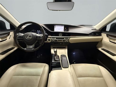 Used 2018 Lexus ES 350 image 12
