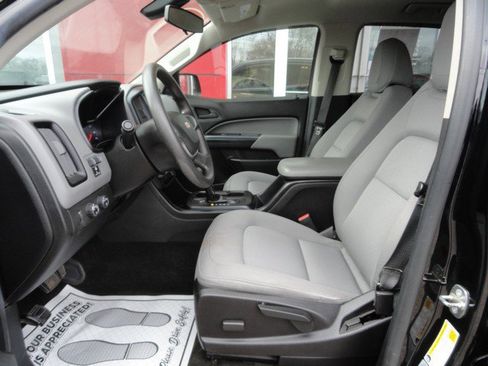 Used 2017 Chevrolet Colorado W/T w/ WT Convenience Package image 9