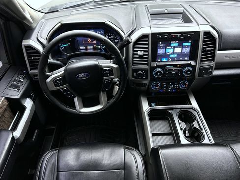 Used 2019 Ford F250 Lariat w/ Lariat Value Package AWD/4WD image 14