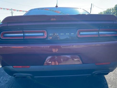Used 2019 Dodge Challenger R/T Scat Pack RWD image 6