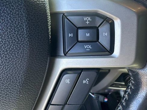 Used 2020 Ford F150 Lariat w/ Equipment Group 502A Luxury AWD/4WD image 15