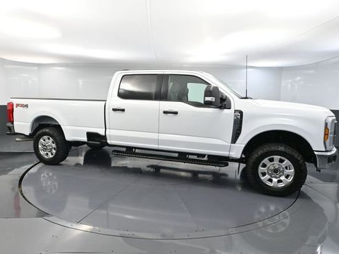Used 2024 Ford F350 XLT w/ FX4 Off-Road Package image 4