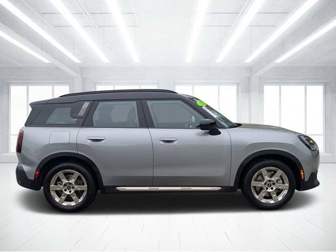 Used 2025 MINI Cooper Countryman S AWD/4WD image 2
