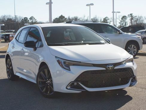 Used 2026 Toyota Corolla XSE FWD image 6