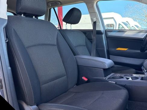 Used 2016 Subaru Outback 2.5i Premium w/ Popular Package #3 image 18