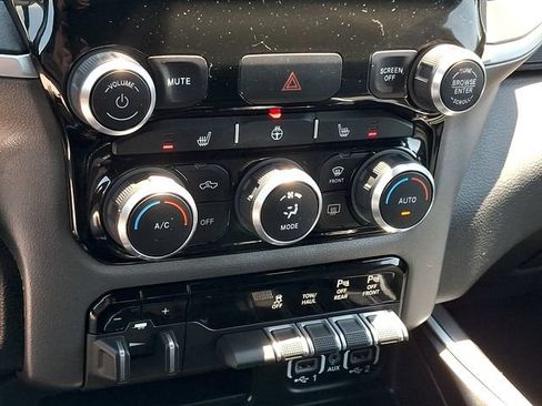 Used 2022 RAM 1500 Big Horn AWD/4WD image 15
