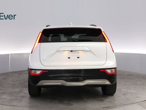 Used 2024 Kia Niro Wind FWD image 15