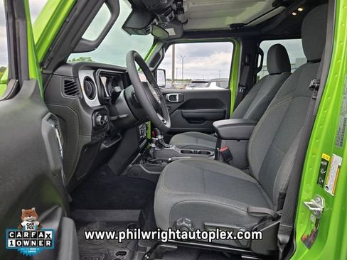 Used 2025 Jeep Wrangler Unlimited Sport AWD/4WD image 9