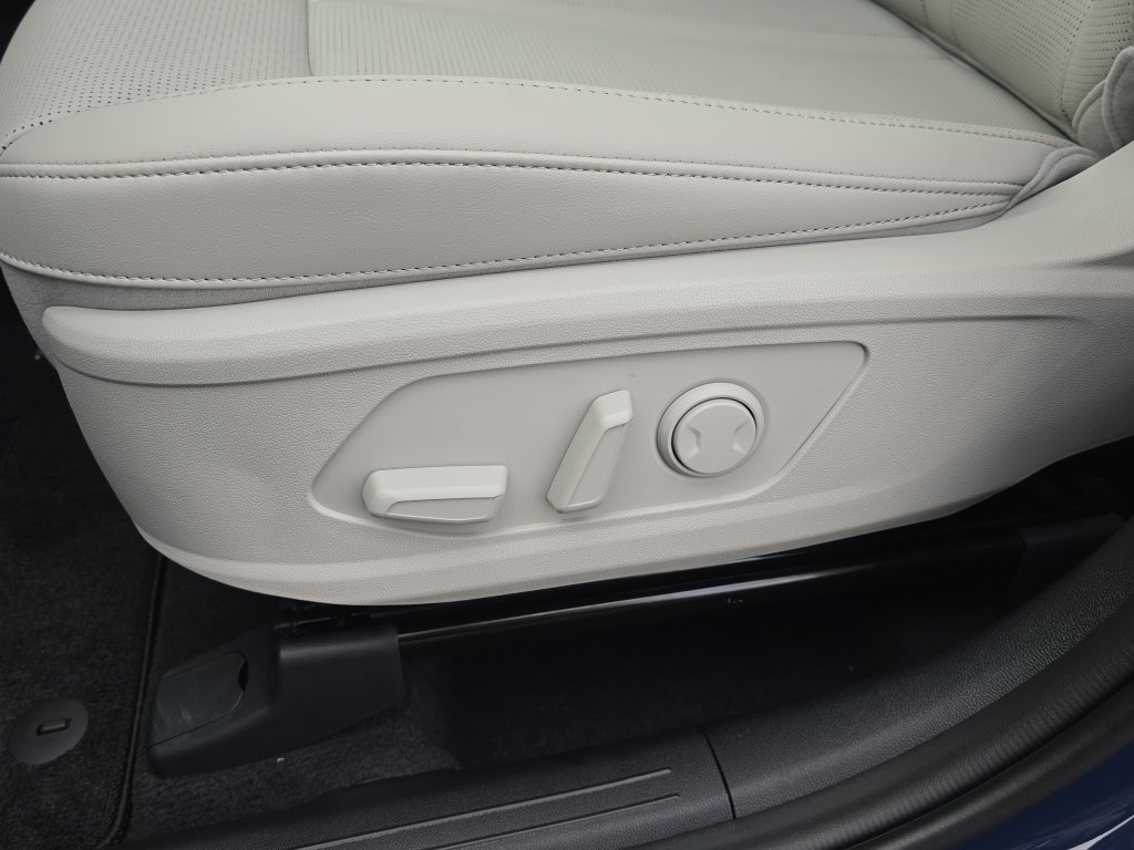 New 2026 Kia Sorento S FWD image 20