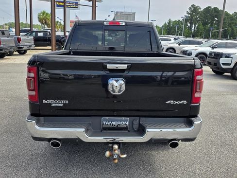 Used 2019 RAM 1500 Laramie AWD/4WD image 4
