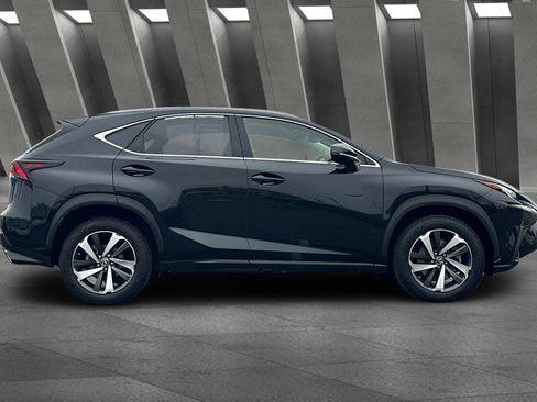 Used 2018 Lexus NX 300 FWD image 3