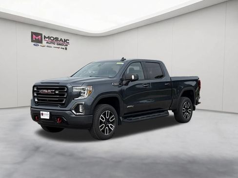 Used 2020 GMC Sierra 1500 AT4 w/ AT4 Premium Package AWD/4WD image 4