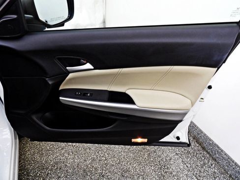 Used 2014 Honda Crosstour EX-L image 11