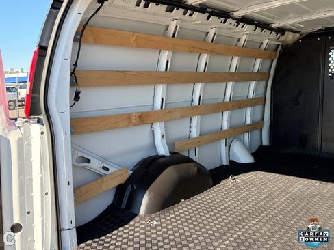 Used 2024 GMC Savana 2500 w/ Driver Convenience Package image 25