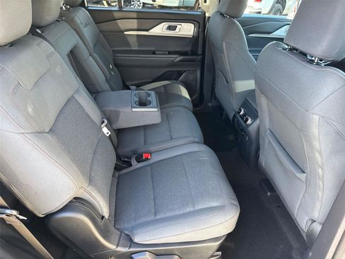 Used 2025 Ford Explorer Active image 18