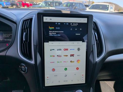 Certified 2024 Ford Edge SEL image 10