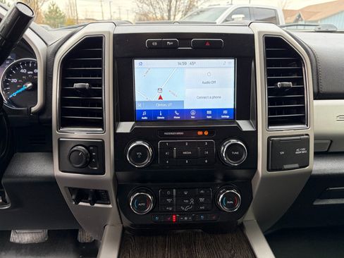 Used 2020 Ford F550 4x4 Crew Cab Super Duty image 19